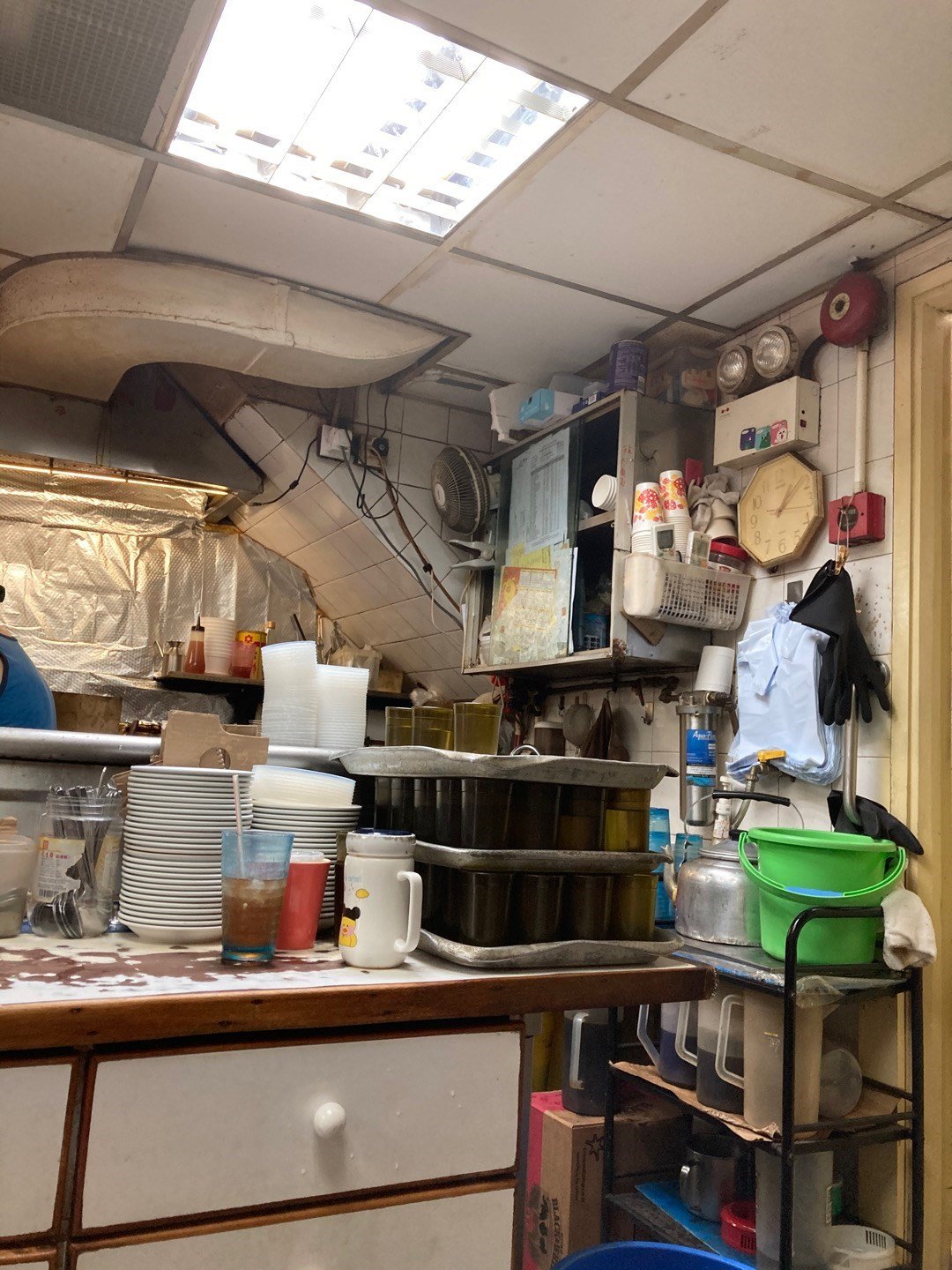 鴻運茶餐廳
