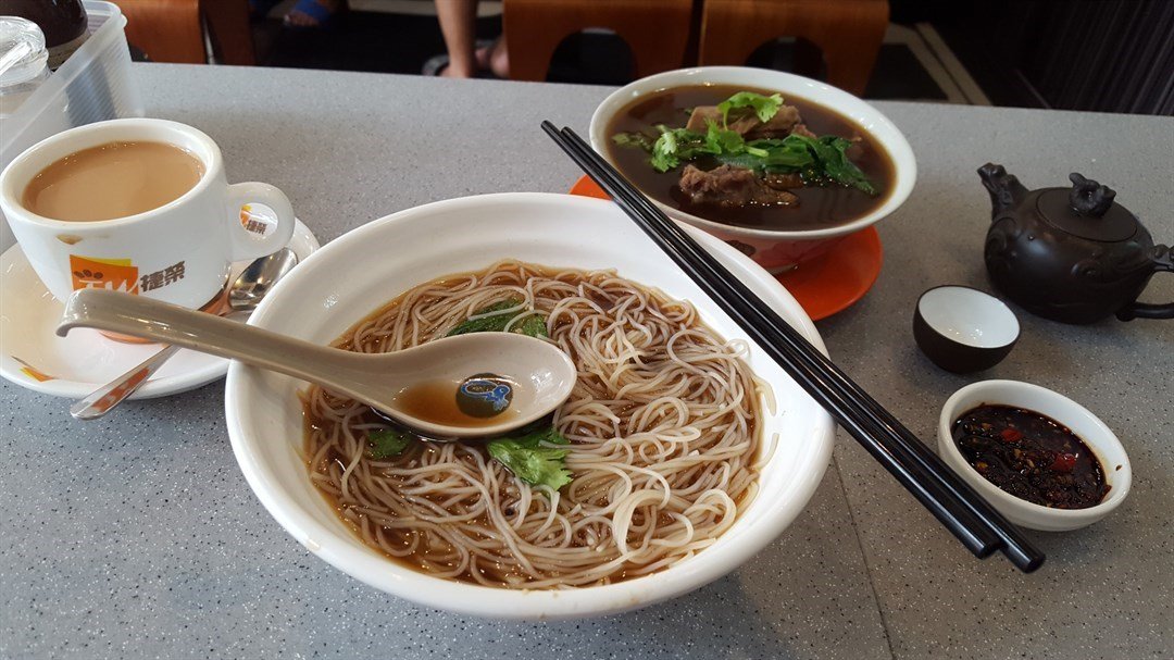牛車水海南雞飯魚頭米粉