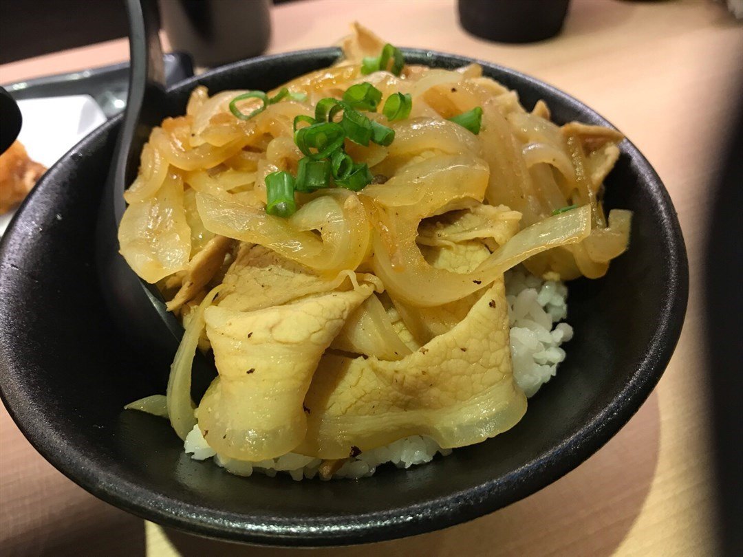 牛布拉日式牛肉麵