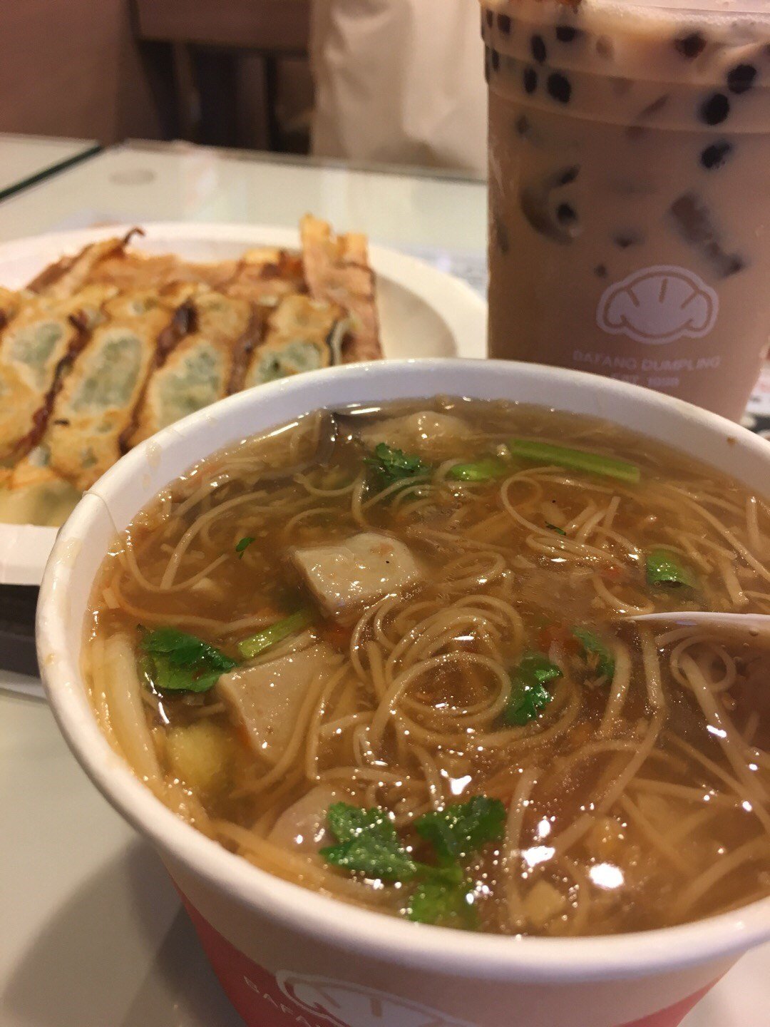 八方雲集鍋貼水餃專門店