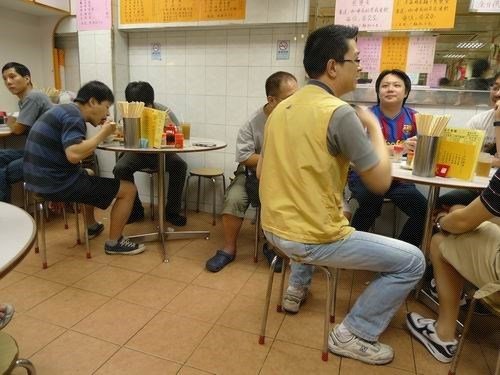 炳順粉麵茶餐廳